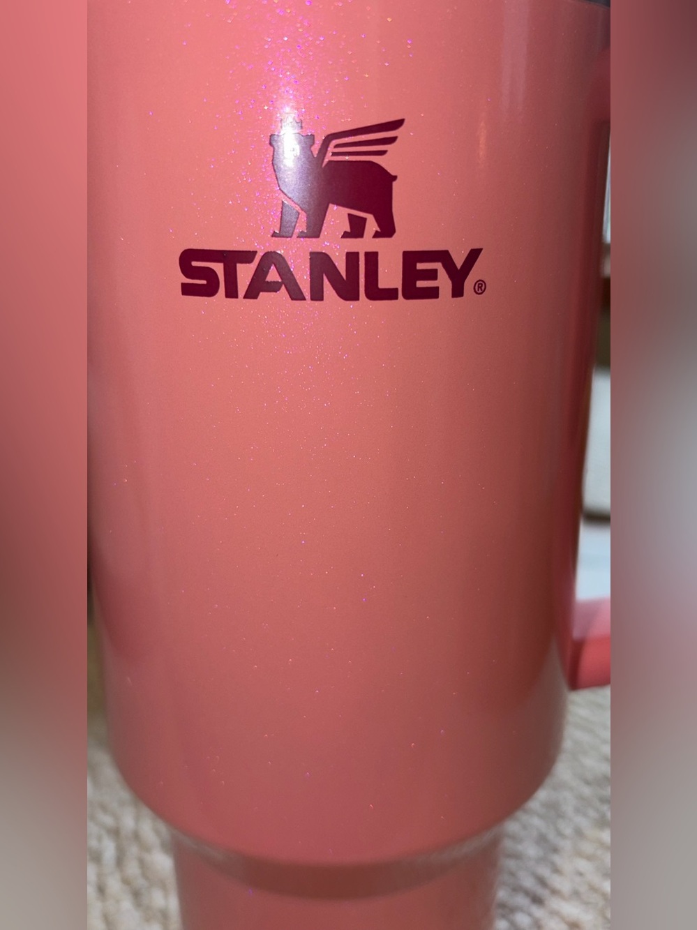 Stanley 40 ounce Winter Berry shimmer - Picture 4 of 7